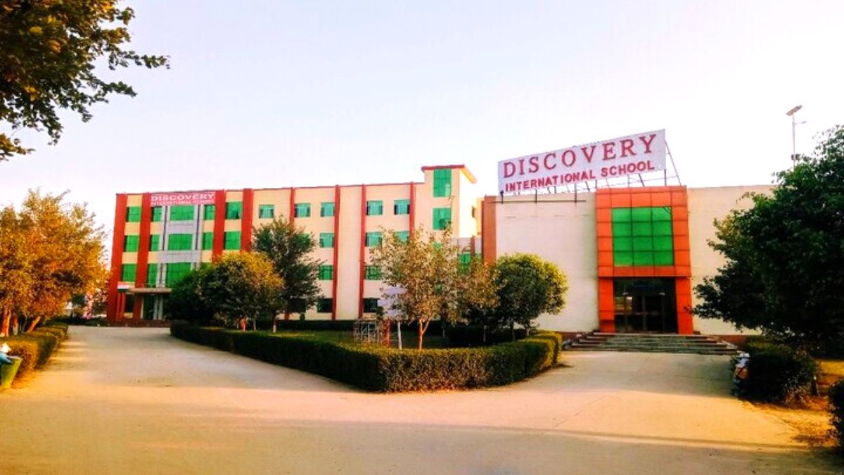 Discovery International School